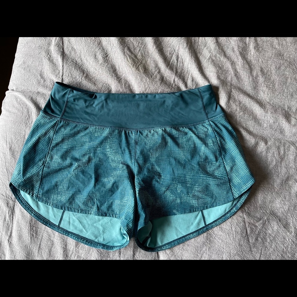 Lululemon shorts Speed up mid rise size 6